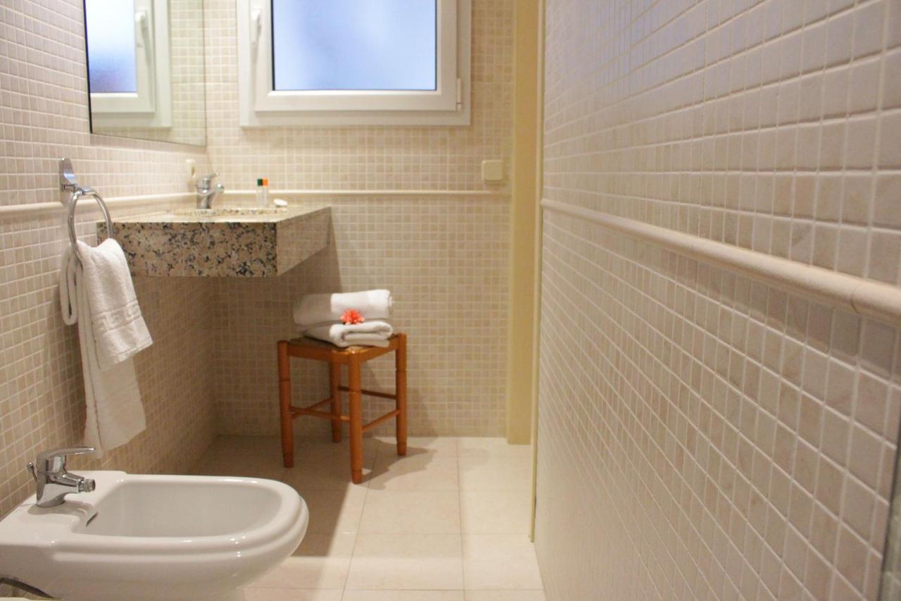 Apartaments Tamariu Ngoại thất bức ảnh